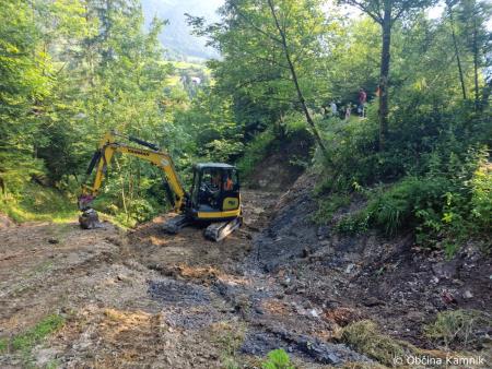 Sanacija plazu pod občinsko cesto Laze-Vrhač (4)